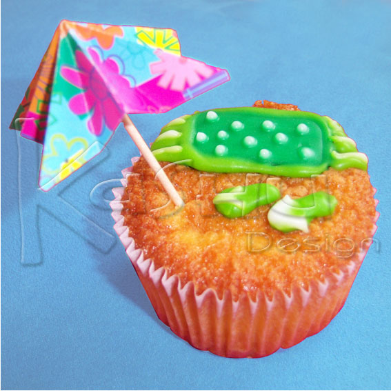 CUPCAKES CON DECORADOS HAWAIANOS