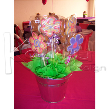 ARREGLO DE GALLETAS DE FLORES