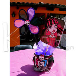 ADORNO MONSTER HIGH