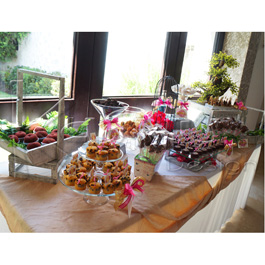MESA DE POSTRES