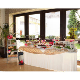 MESA DE POSTRES