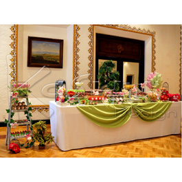 MESA DE POSTRES