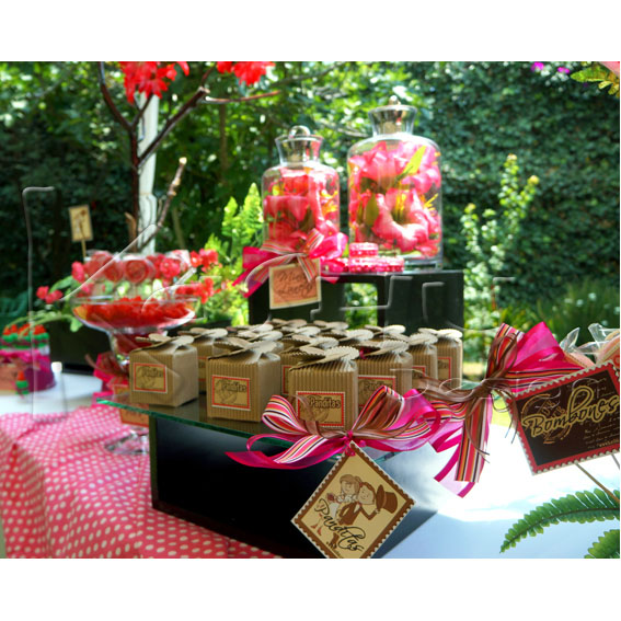 MESA DE DULCES