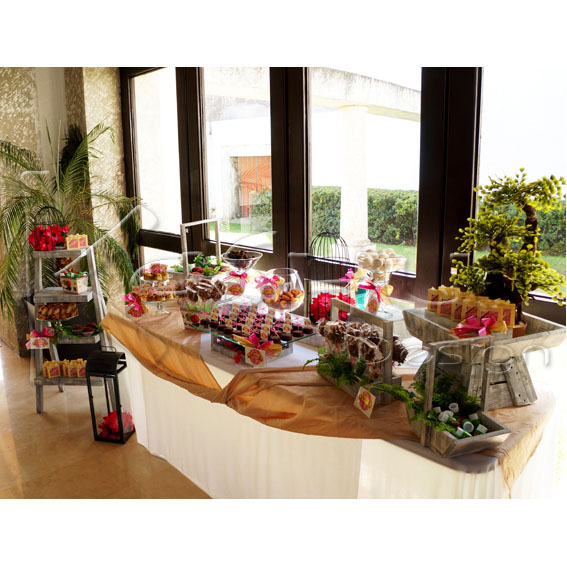 MESA DE POSTRES