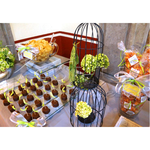 MESA DE POSTRES