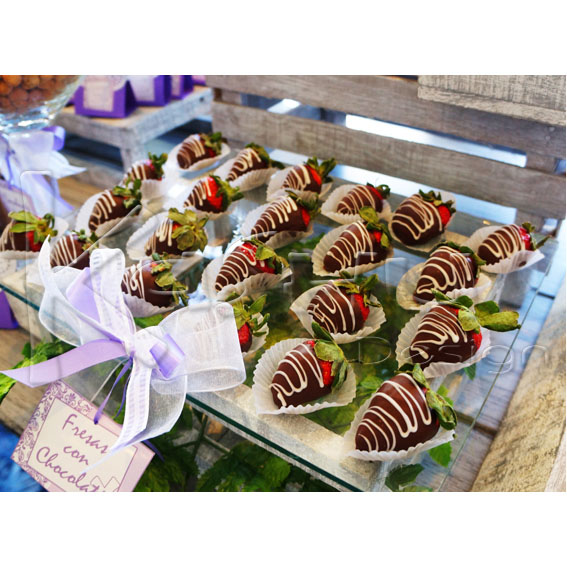 MESA DE POSTRES
