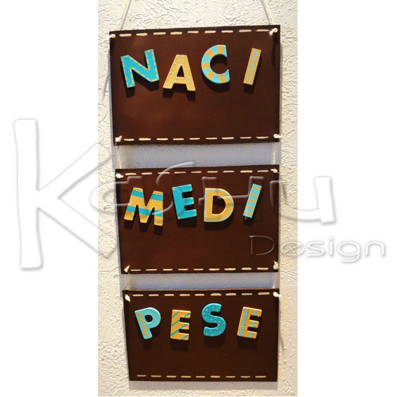 ARREGLO DE MADERA PARA COLGAR EN LA PUERTA