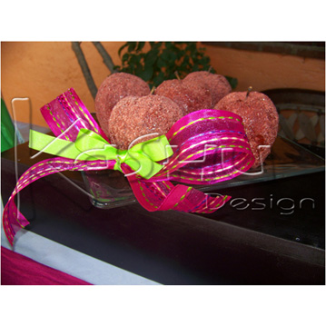 ARREGLO DE MANZANAS CUBIERTAS DE TAMARINDO