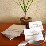 TARJETAS DE PRESENTACIN DOBLE EN PAPEL DECORATIVO Y SERIGRAFIA
