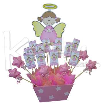 CENTRO DE MESA CON BROCHETAS DE CHOCOLATES PERSONALIZADOS Y DISEÑO IMPRESO