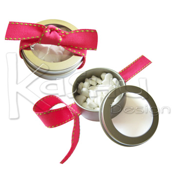 CAJITA METALICA REDONDA CON DULCES