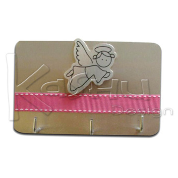 PORTA LLAVES CON FIGURA DE METAL MADERA