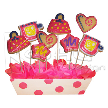ARREGLO DE MADERA CON GALLETAS DECORADAS